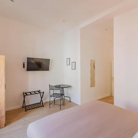 Le Stanze Di Catone 게스트하우스 4*